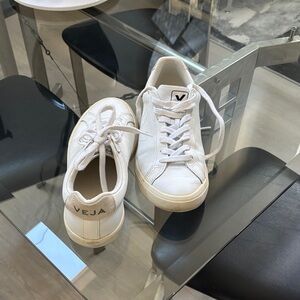 Veja Women's White and Cream Sneakers